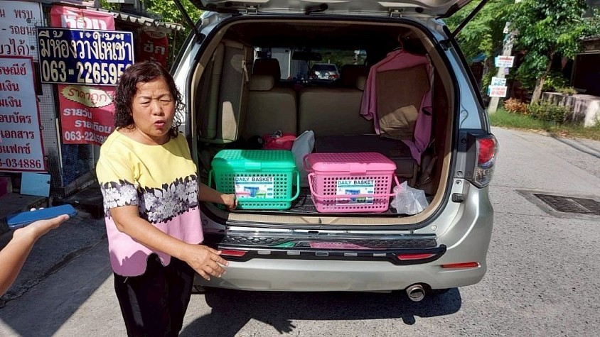 The customer requested delivery service from Bangkok to Ang Thong.